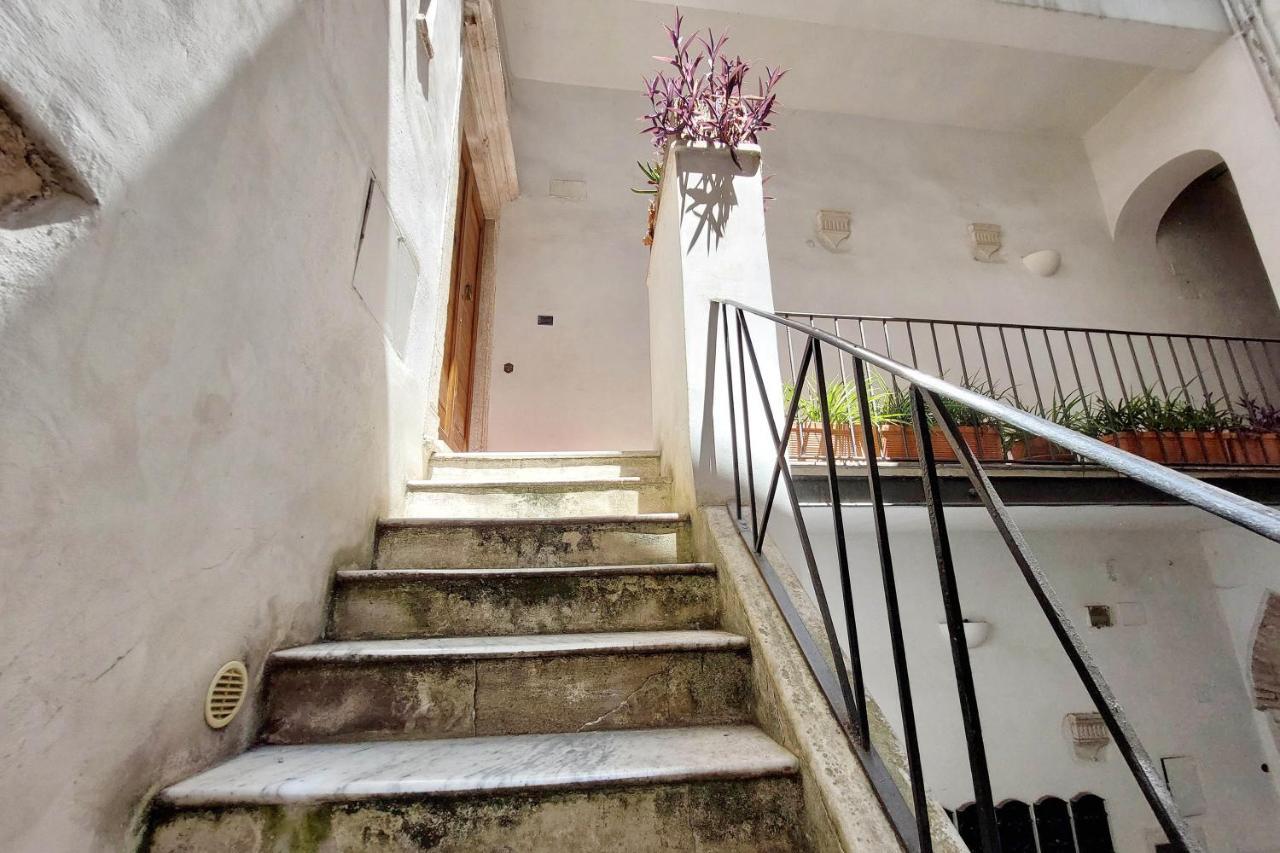 Campo De' Fiori Cute Apartment Рим Экстерьер фото